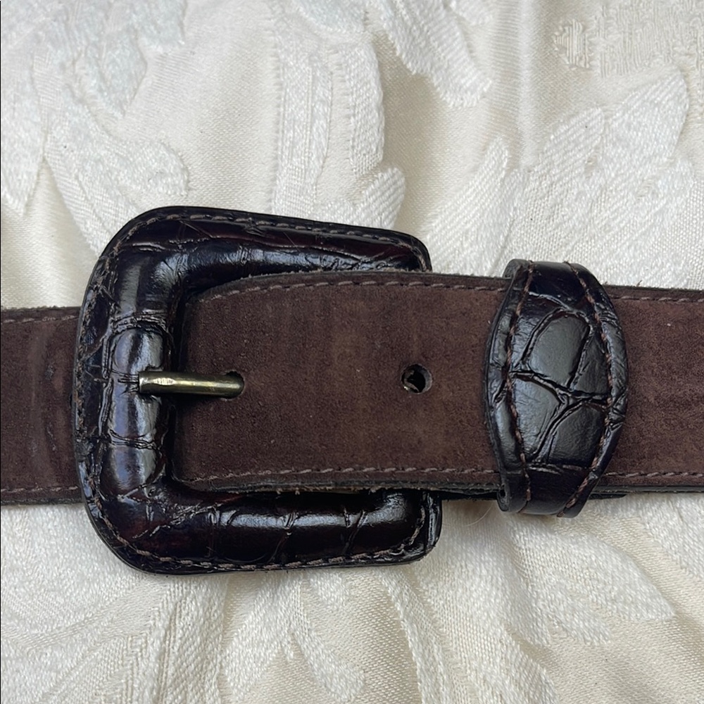 Eddie Bauer Suede Pigskin Brown Leather Belt with Black Embossed Buckle